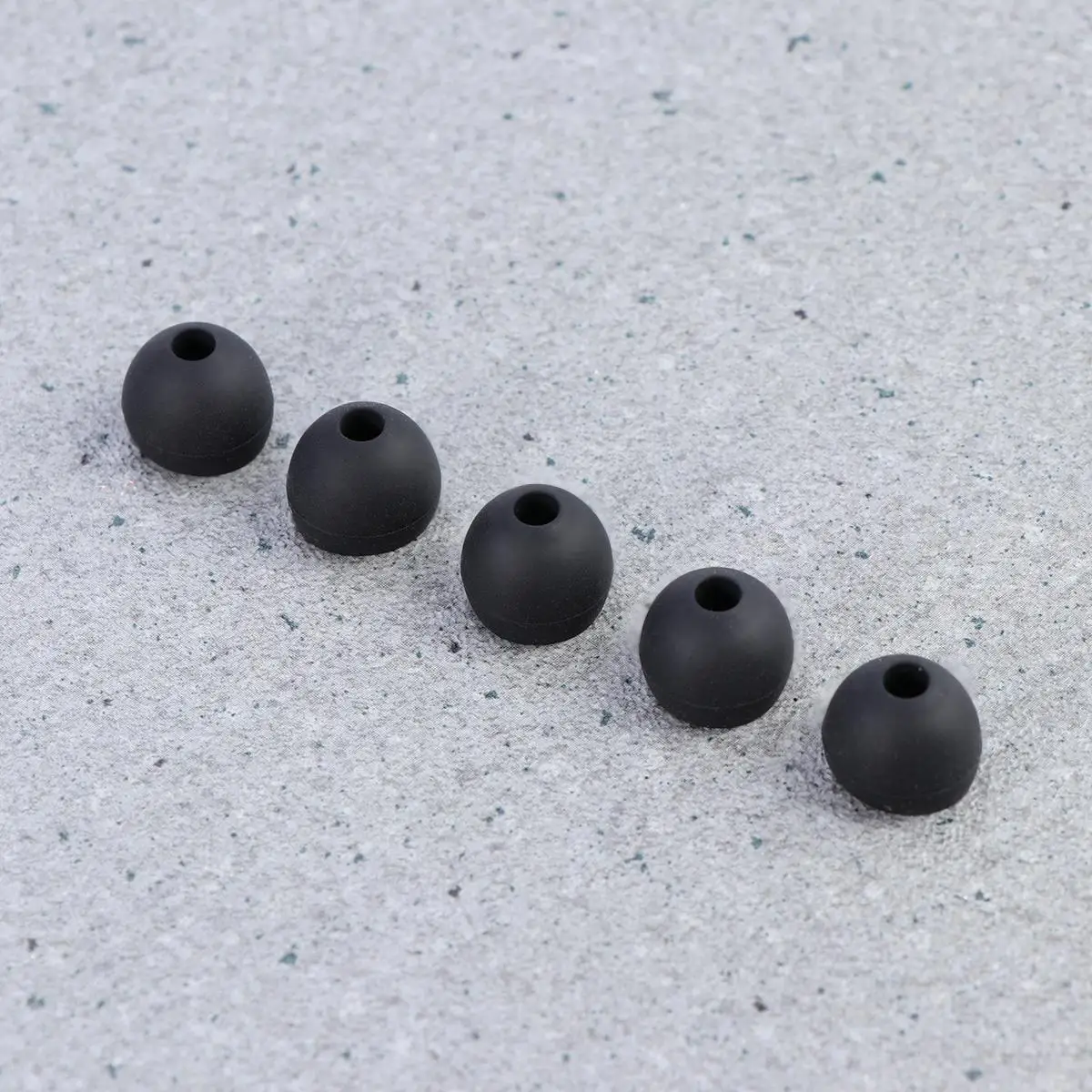 10 Pcs Silicone Earbud Tips Caps for Wired Headphones Black Earpads Sound Isolating Reusable In Earphone