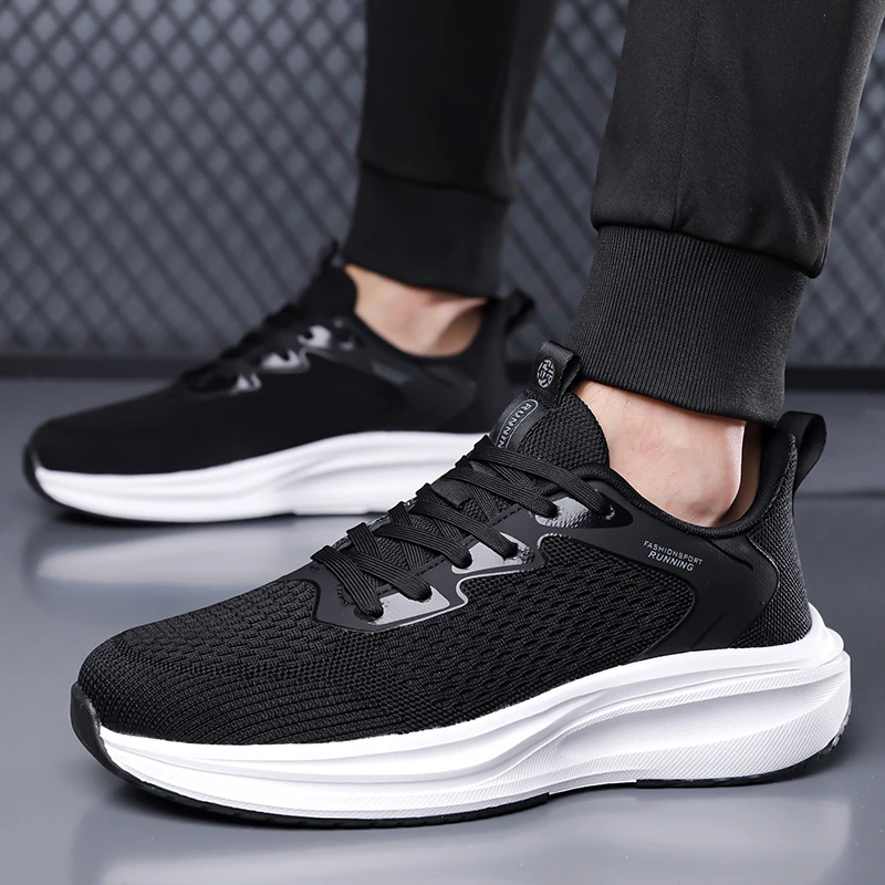 

Large-sized men's summer mesh hollowed-out anti-odor and anti-slip soft-soled outdoor sports and casual running shoes