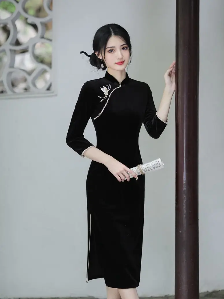 Chinese Mandarin collar Seven Points Sleeve Black Velour Qipao Women Gold Velvet Cheongsam Elegant Daily Dress