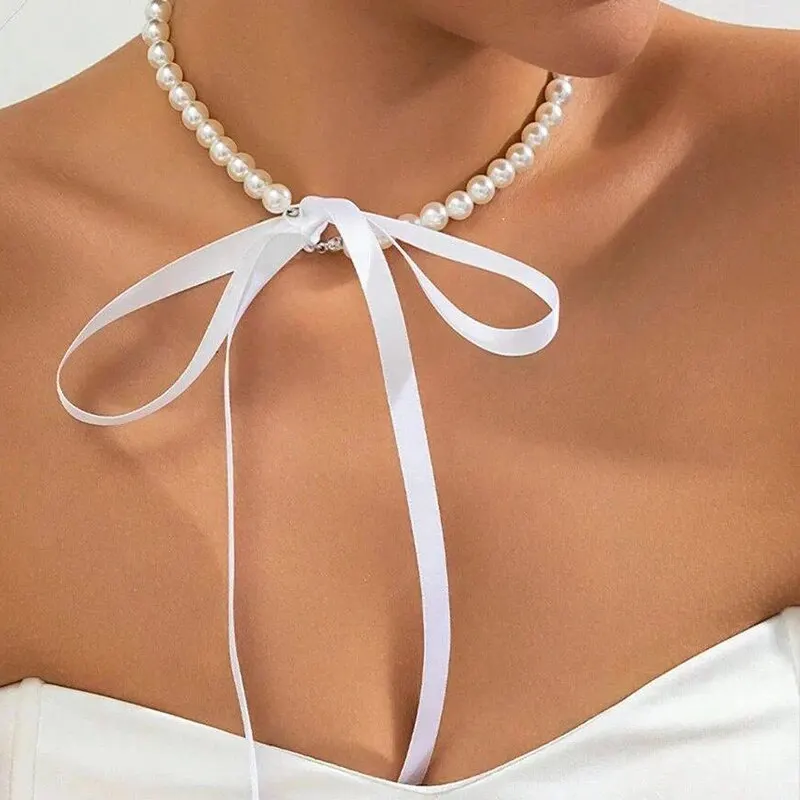 Exquisite Imitation Pearl Choker Necklace Fashionable Bow Tie Lace Up Velalvet Necklace Personality Simple Jewelry For Woman