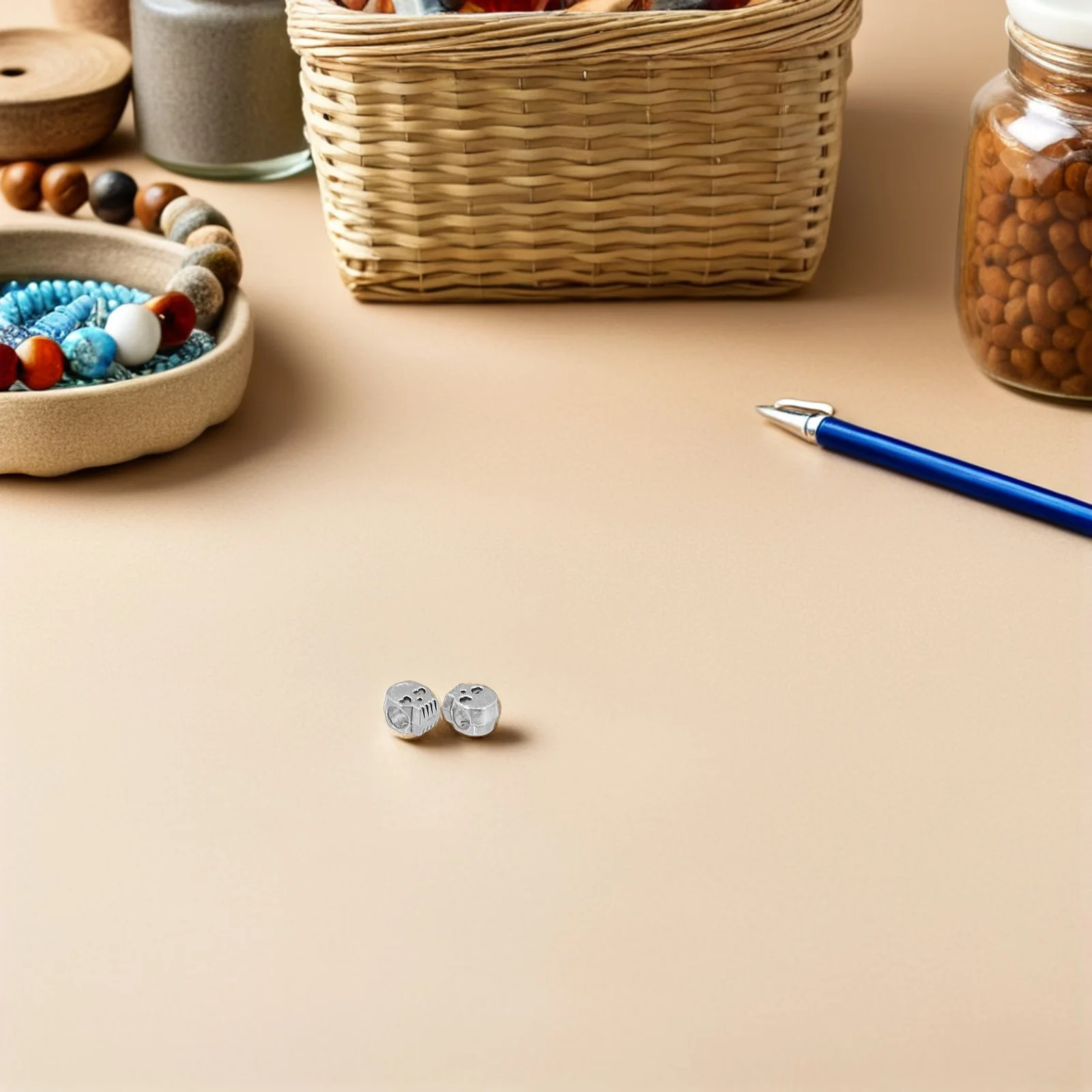 

100Pcs Skull Beads Large Hole 4.5mm Silver Alloy Spacer Beads for Halloween Jewelry Making Bracelets Necklaces Crafts