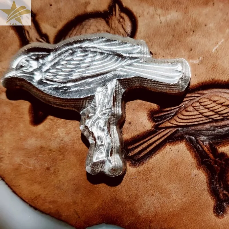 

Инструмент для 3D-тиснения кожи в виде птицы, штамп из алюминиевого сплава для выжимки по коже, пресс-форма для тиснения, инструмент для рукоделия, штамповки и нанесения индивидуального логотипа