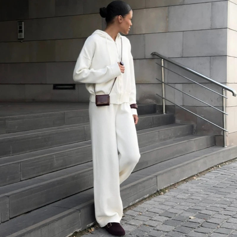 

Tsiisd Casual Trousers Sets Women Hooded Coat Wide Leg Pants 2 Piece Sets Elegant Commuting Travel Fashion Tracksuit Female Sets