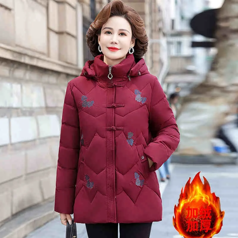 Mom Winter Down Padded Jacket Female Overcoat Fashion Loose Hooded Warm Parka Women Thicke Embroidered velvet Cotton Jacket