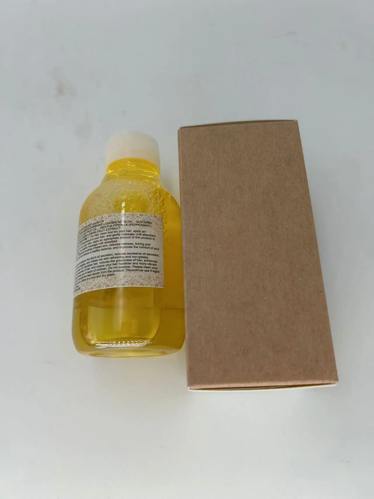 Multi purpose jojoba oil deeply moisturizes and nourishes the whole body, leaving the face smooth and radiant