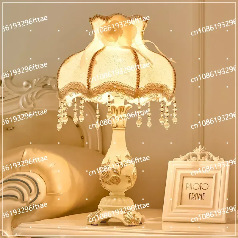 European Vintage Creative Palace Lace Resin Table Lamps Romantic Warm Dimmer Switch for BedsideFoyerStudioWedding Room AS022