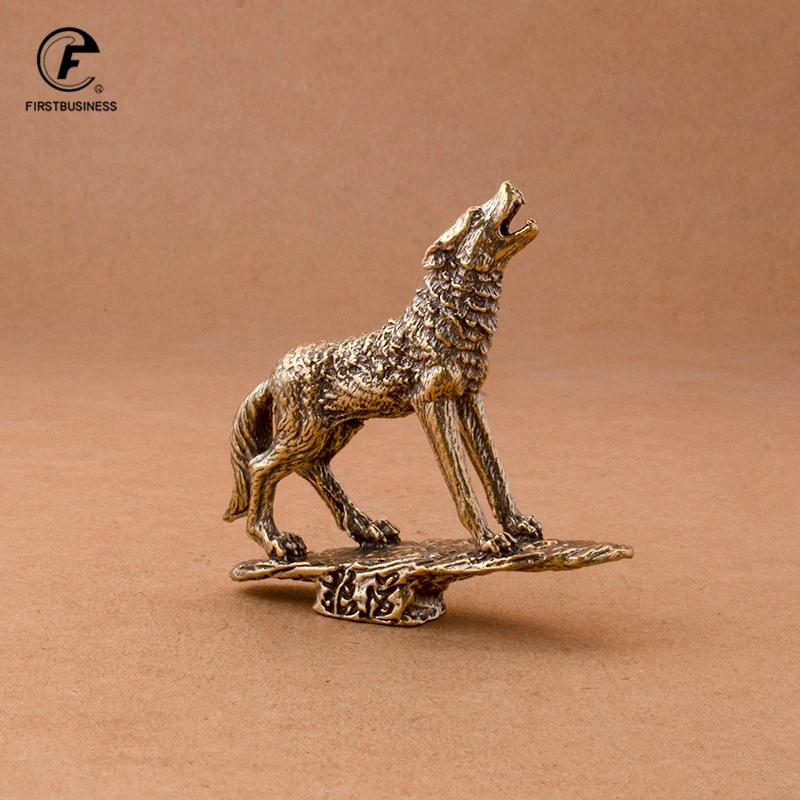 Solid Brass Prairie Rock Stone Wolf Statue Desktop Ornament Table Tea Pet Vintage Copper Animal Figurines Miniatures Decoration