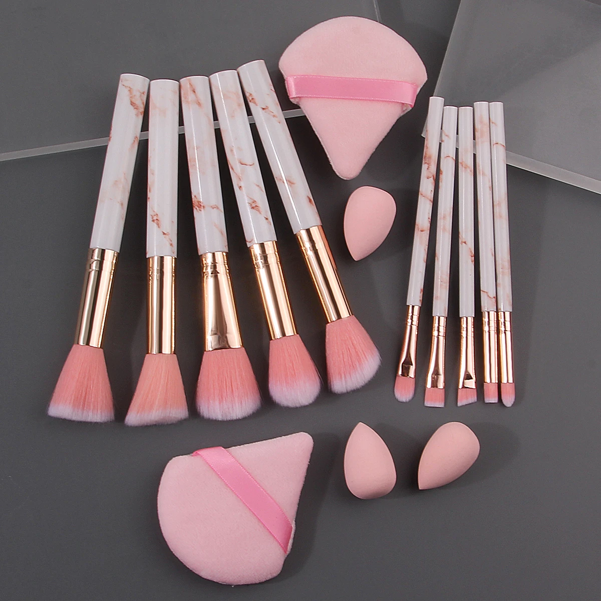 10 STKS gemarmerde multifunctionele make-up kwastenset + 2 STKS driehoekige poederdons + 3 STKS mini spons schoonheid ei schoonheid gereedschap