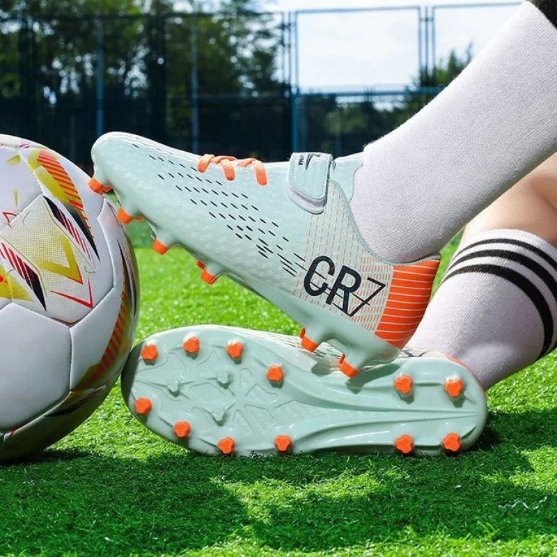 Nuevas botas de fútbol para niños, zapatillas de entrenamiento para exteriores, zapatos de fútbol para niños y niñas, botines de fútbol con gancho y bucle, zapatillas de fútbol sala 28-39