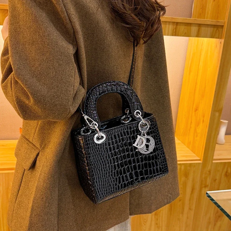 

Popular Classic Elegant Leather Handbag For Ladies Shoulder Bag Crossbody From Luxury Brand Famous Designer Women