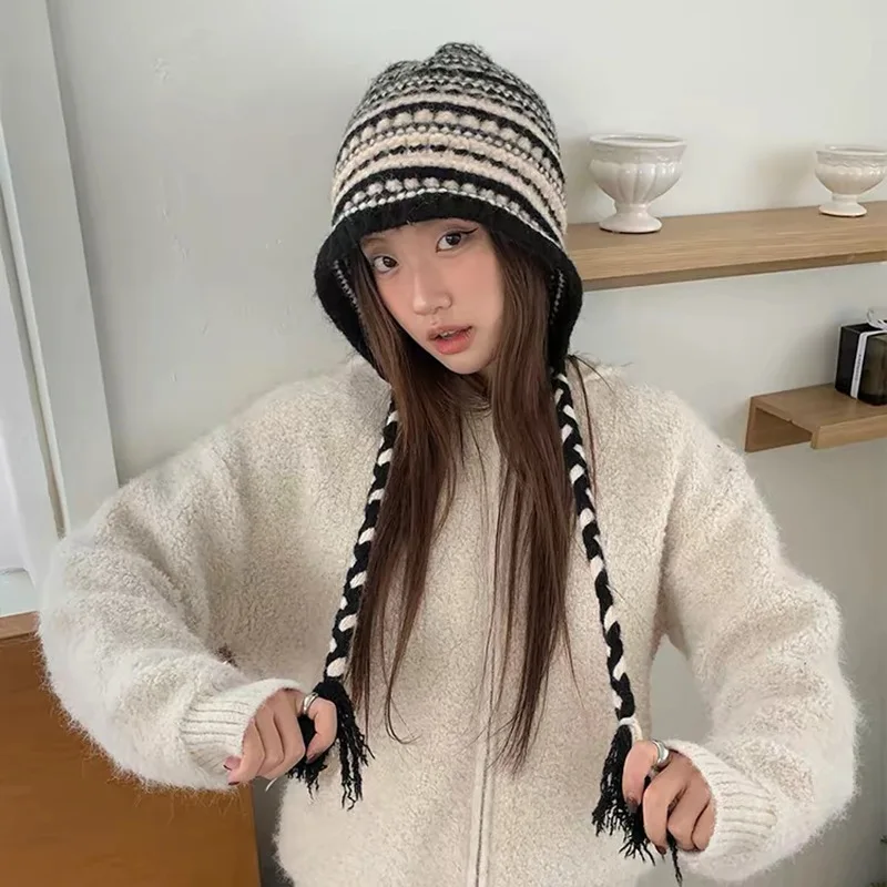 Autumn winter warm and cold-proof beanie , Fair Isle ear-covering knitted , women's retro striped hat that makes the f