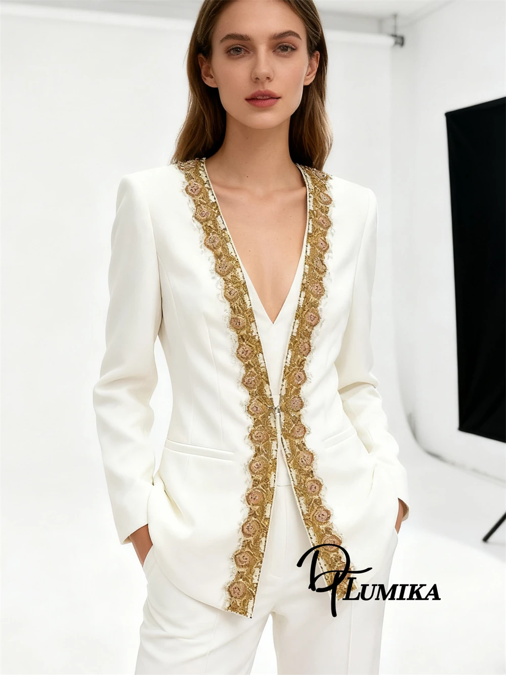 Luxury Beaded 2-Piece Suit Women Zipper Closure Pearls Slim Fitting Womens Formal Suits Pageant Wedding Party Prom Outfit