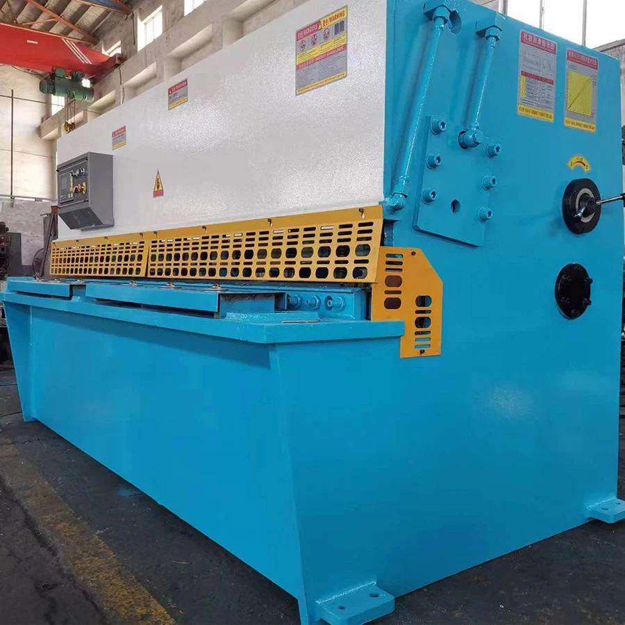 High Quality Low Maintenance Cost Semi-Automatic PLC Controlled Industrial Metal Cutting Shearing Machine with Pump and Gear