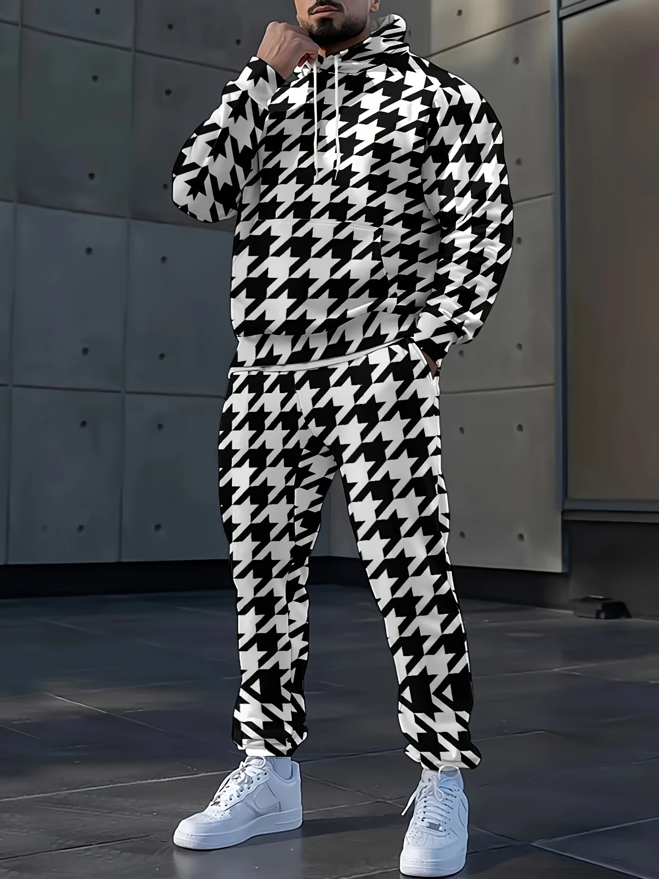 

A must-have for trendsetters! The best-selling hoodie of 2025 features a loose fit and eye-catching personalized prints