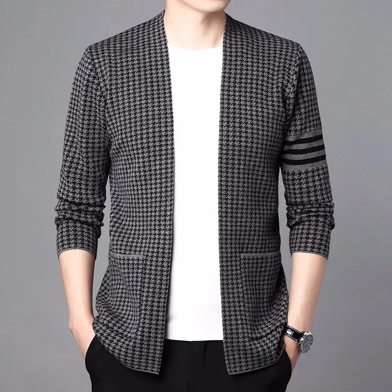 

2023 Autumn New Men's Knitted Cardigan Casual and Handsome Versatile Men's Striped Loose Suit Coat