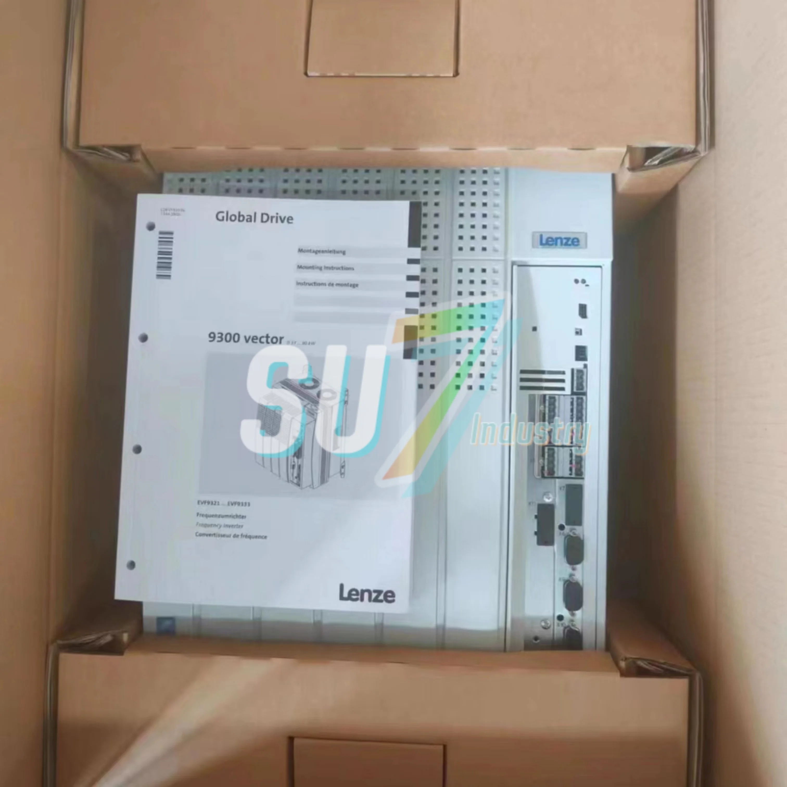 Nuovo servoazionamento originale EVS9327-ETV004 EVS9327-EKV004 EVS9327-EI EVS9327-ET EVS93327-EIV907 EVF9327-CV003 EVF9327-CV100