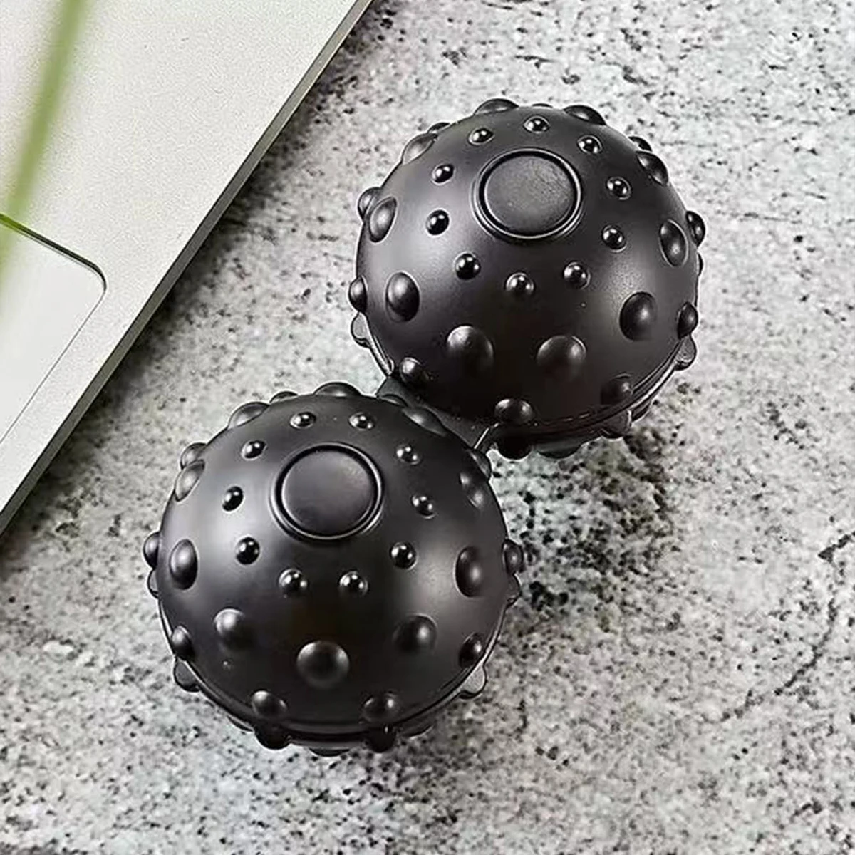 1pc-Fingertip Massage 3D Ball Portable Hand Ball Massage Fidget Toy for Shoulders Back Relaxation Fingertip