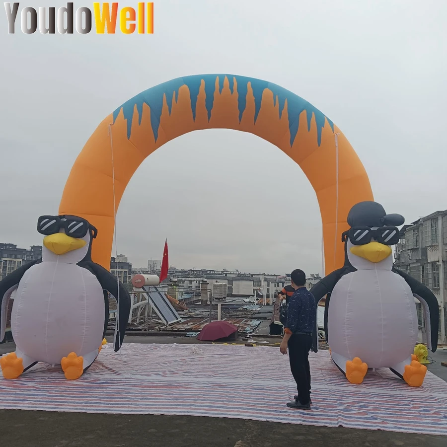 Arco inflável do pinguim para a piscina, a porta da porta da atividade, usada