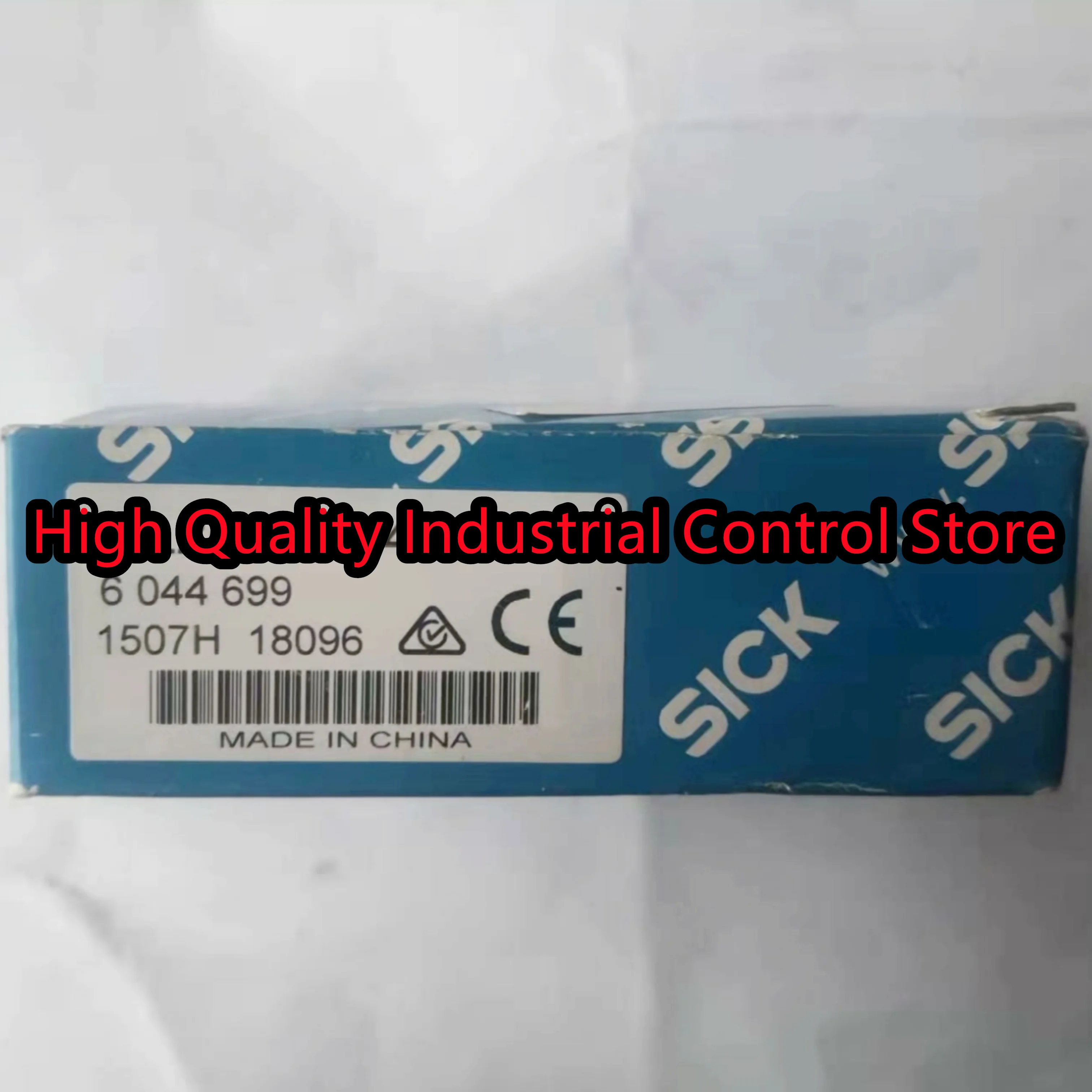

Photoelectric sensor switch WL250-2P2431 new original