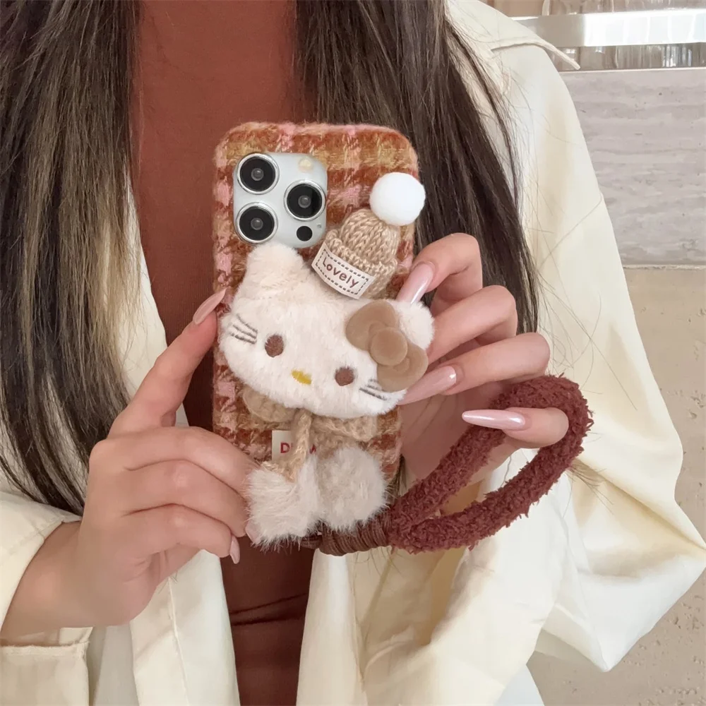 

Furry 3D Hellokitty Phone Case For iPhone 15 14 Pro 13 16 17 Pro Max Cover Winter Warm Fluffy Plaid Pattern Plush Shockproof Cas