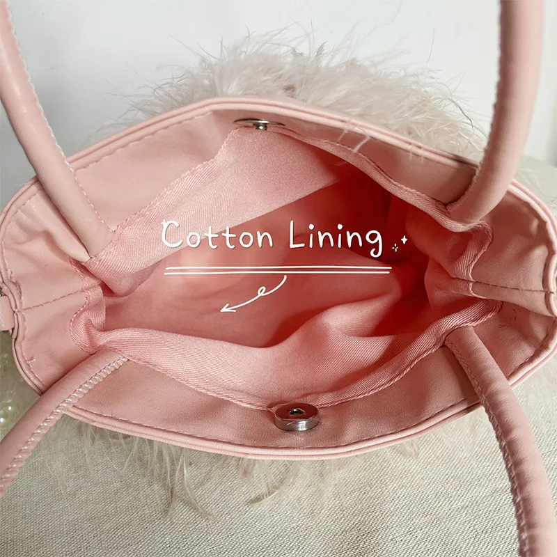 Luxury Designer White Pearl Chain Fur Bag Women Ostrich Fur Handbag Fur Messenger Bag