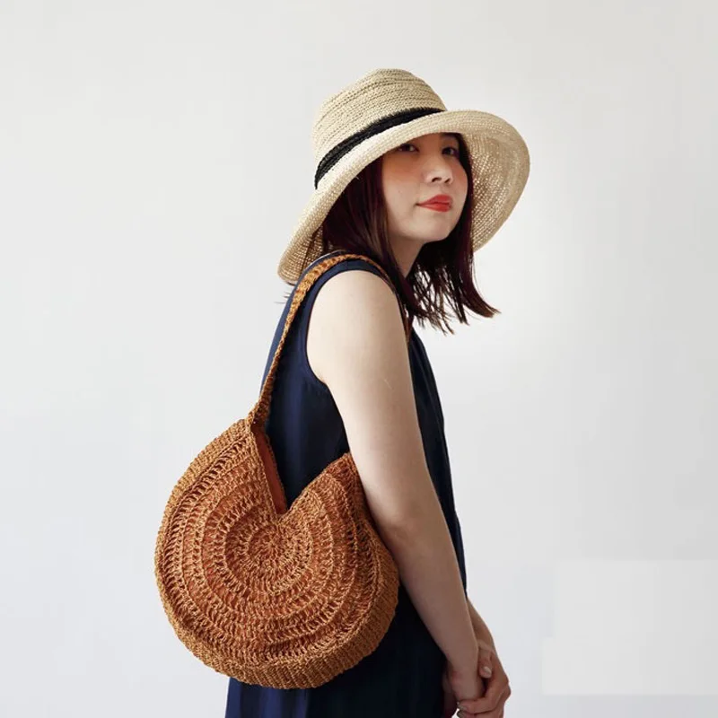 Korean Version of The New Fashion Straw Bag Large Capacity Ladies Shoulder Portable Seaside Holiday Beach Bag.