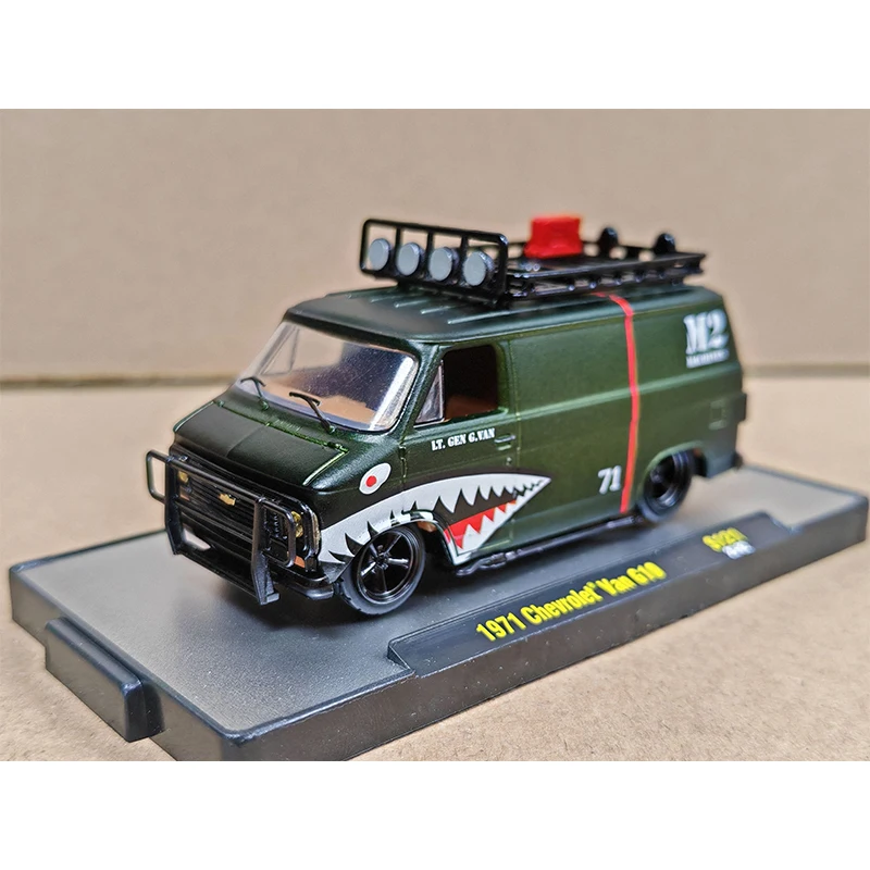 Modelo do carro do brinquedo com pintura da boca do tubarão, carro do brinquedo, perfil baixo, G10 modificado Van, modelo da liga, presente da coleção, M2, 1:64