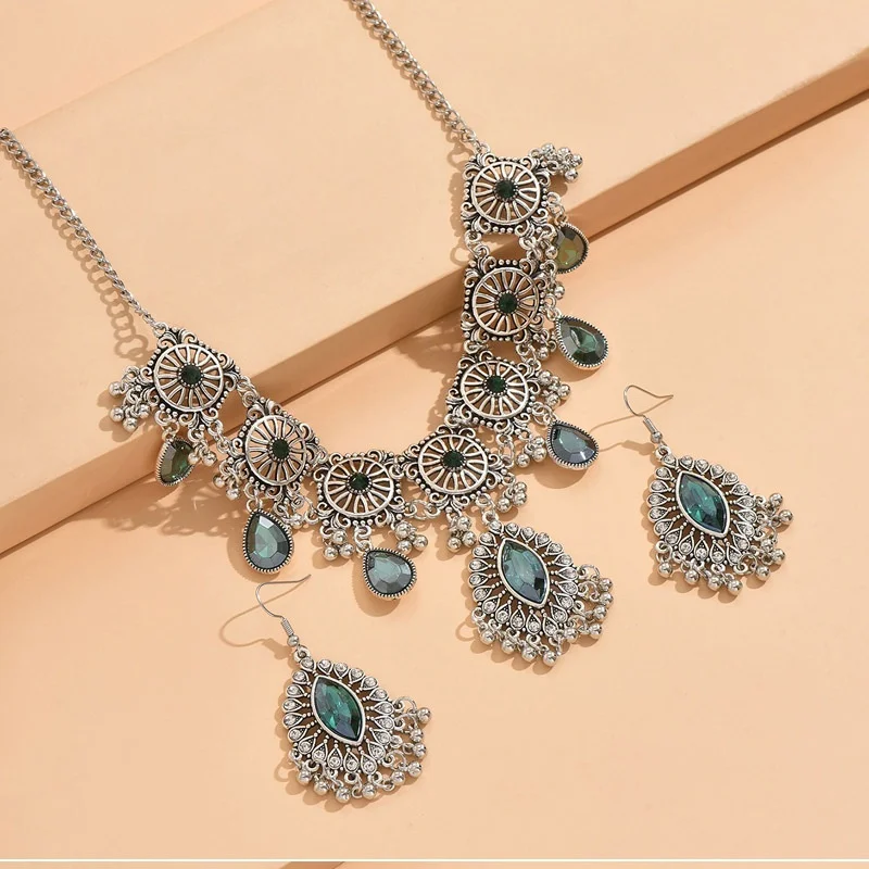 2pcs Vintage Indian Ethnic  Style Jewelry Set For Women Crystal  Inlaid Jewelry Sets  Water Drop Pendant Necklace Earring Set view 6