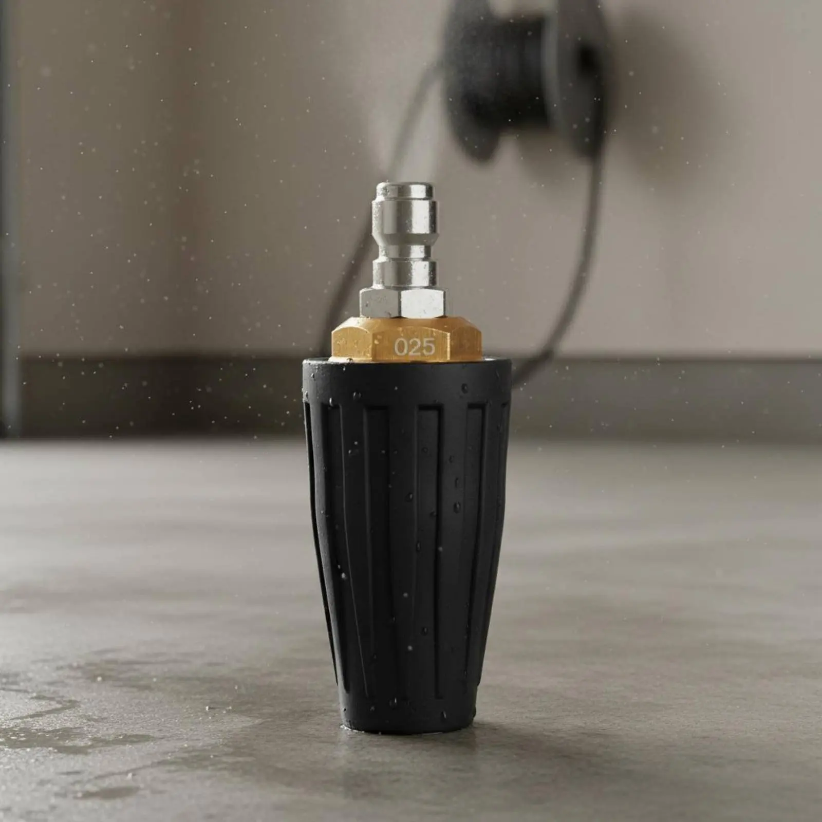 High Pressure High-Speed Spray Head Sturdy Duty Rotating Spray Spray Head Ceramic Center Power Washer Tip Long-Lasting