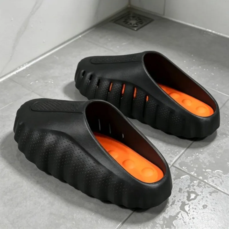 New Men's Slippers Outdoor Soft Thick Sole Slides Breathable Sandals Non-Slip Bathroom Slippers Lightweight Summer Beach Sandals