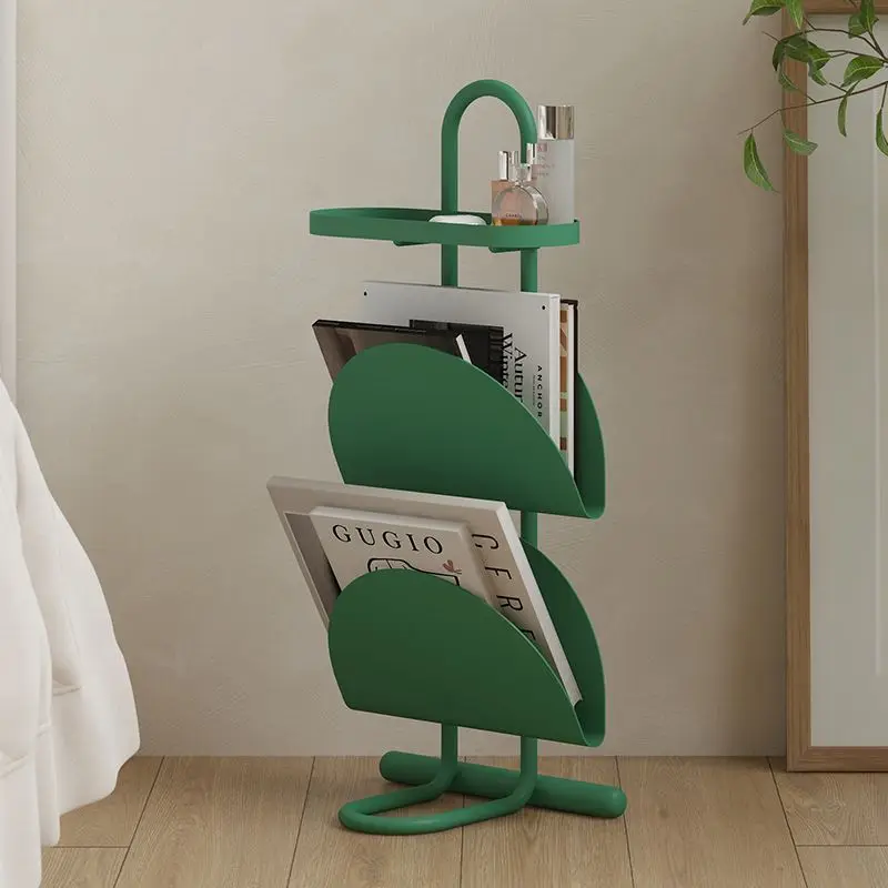 

Space-Saving Corner Magazine & Book Stand - 3-Tier Metal, Modern European Red Finish for Bedside & Sofa
