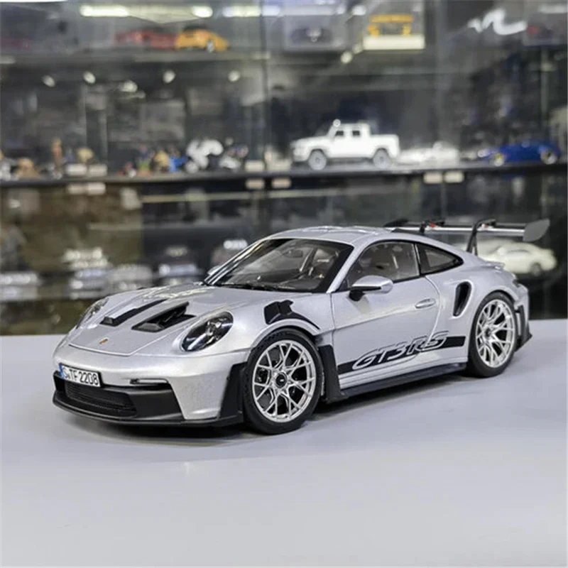 

Модель гоночного автомобиля 1:36 Porsche 911 992 GT3 RS из сплава, модель литая металлическая Спортивная автомобиль, модель имитации коллекции, подарок для детей