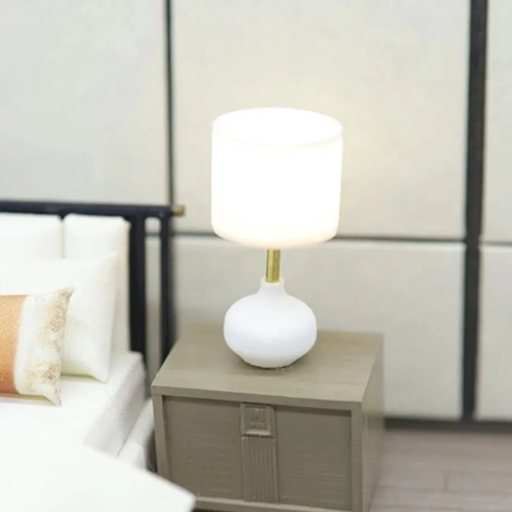 1PCS Lamp 1:20 Miniature Dollhouse Furniture Miniature Model Desk Lamp Style Mini Furniture DIY Desk Table Lamp Gift