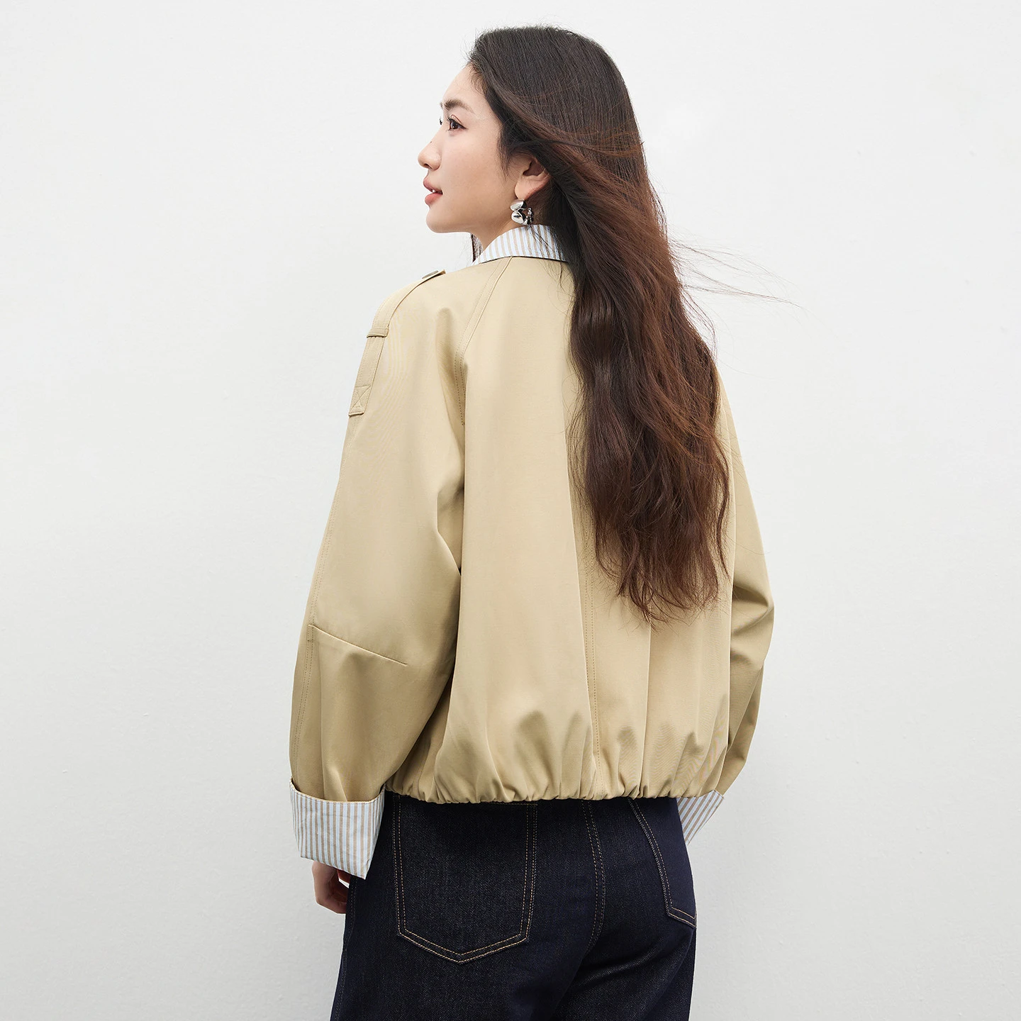 SENTUBILA Short Jacket for Women 2026 Loose Contrast Splicing Stripe Lapel Collar Trench Coats Spring Casual Lady Coat W61WB5876