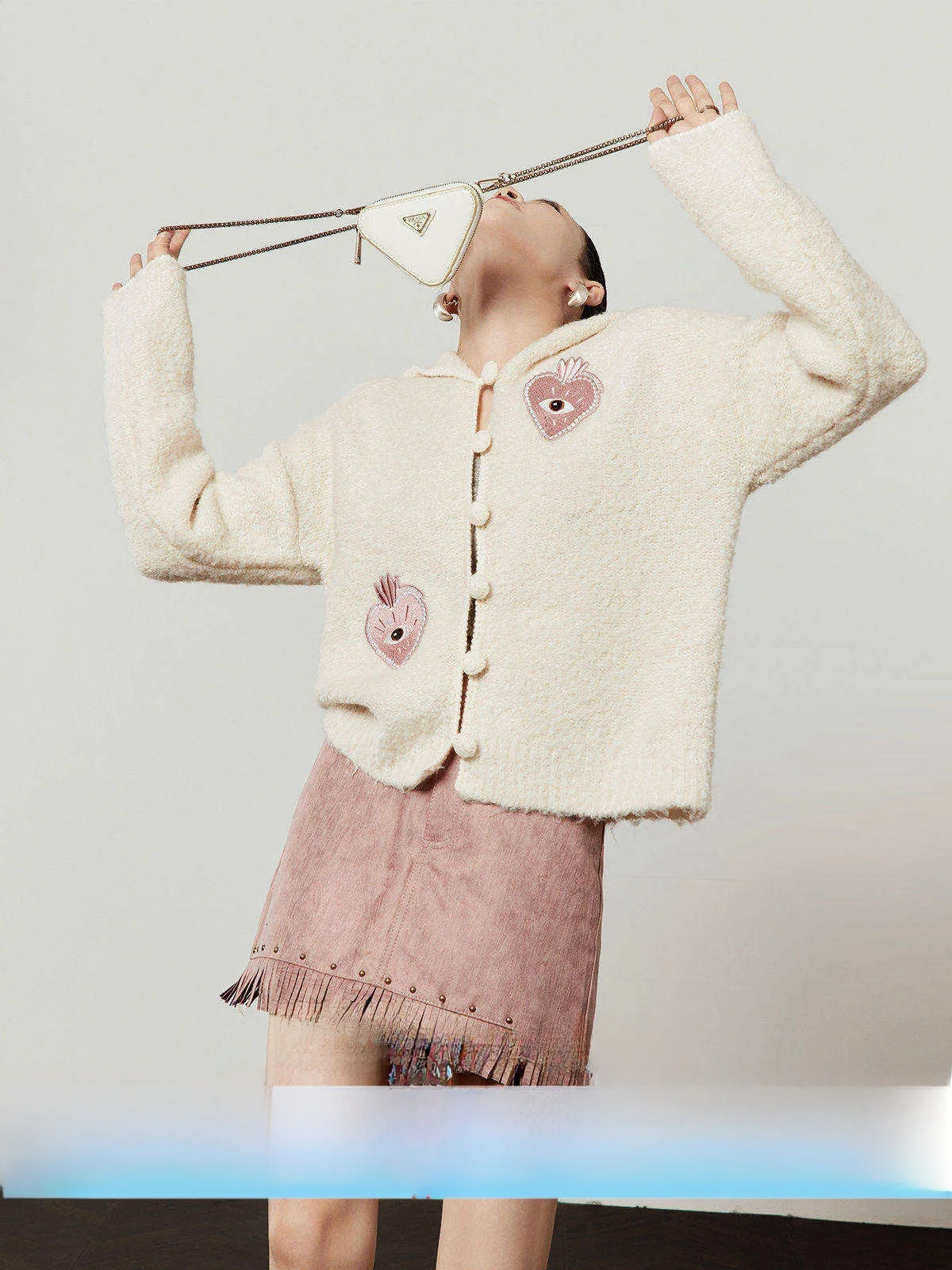 

Women's Milk White Knitted Sweater Jaet Embroidered Gentle Sle Spring New Arrival Loose Fit Long Sve Cardigan