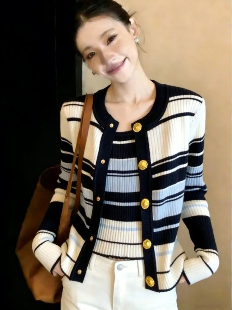 Light Luxury High-end Goods~ with Striped Suspenders for Women's Autumn and Winter 2026 Knitted Cardigan Two-piece Set for Women