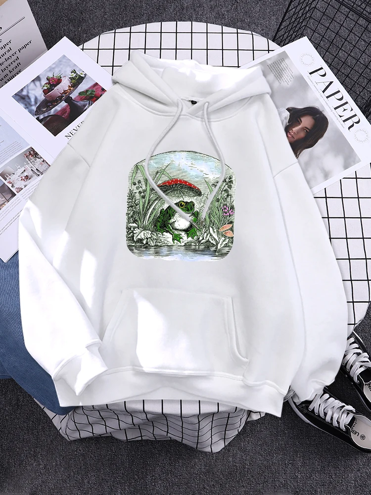 

Vintage Cottagecore Aesthetic Frog Mushroom Woman Hoodie Oversize Tracksuit Comfortable Sweatshirt Simple Casual Female Clothes