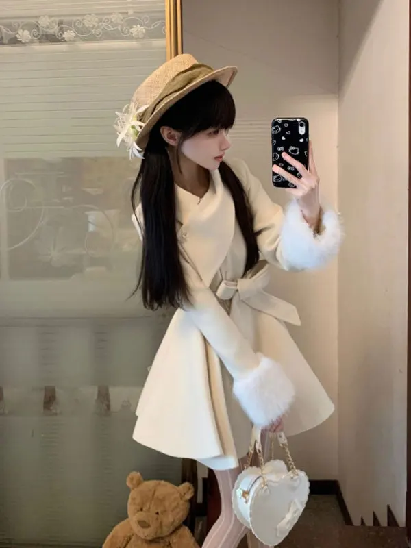 

Korean Sle Beautiful Plaid Woolen Coat with Waist-Cinching Belt Sli Jaet for Small Figures Anti-Aging Winter Outerwear