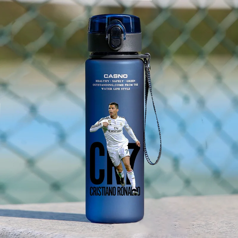 CR7 Cristiano Ronaldo Calcio Sport Tazza d'acqua Bollitore portatile a prova di perdite in plastica per esterni di grande capacità Real Madrid Fitness