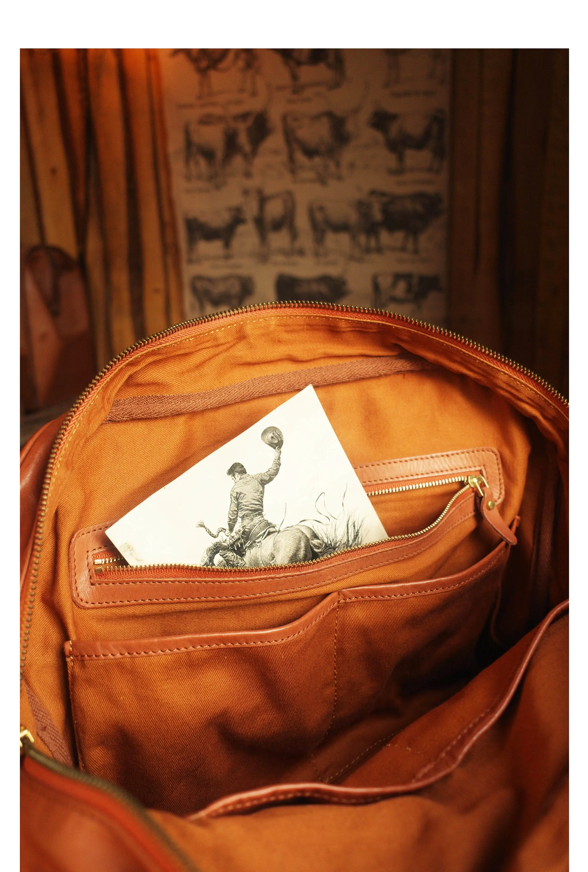 PNDME Business schlichte, pflanzlich gegerbte Rindsleder-Damen-Aktentasche, lässige Reise-Luxus-Handtasche aus echtem Leder für Laptops. – Detail 22
