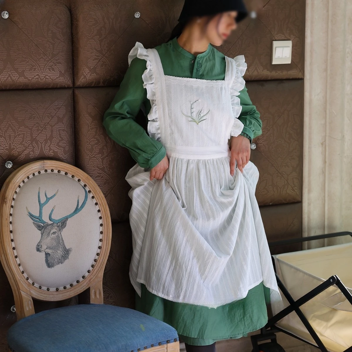 

Pure White Bell Orchid Embroidered Apron, Lotus Leaf Ruffled Fresh Princess Style Apron, Baked Kitchen Apron,French Retro Aprons