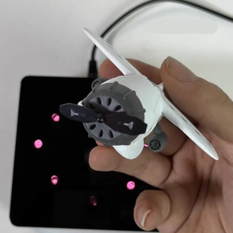 ساعة عصرية لطيفة على شكل طائرة صغيرة مغناطيسية لتزيين العائلة والأصدقاء والأطفال هدايا عيد ميلاد إبداعية