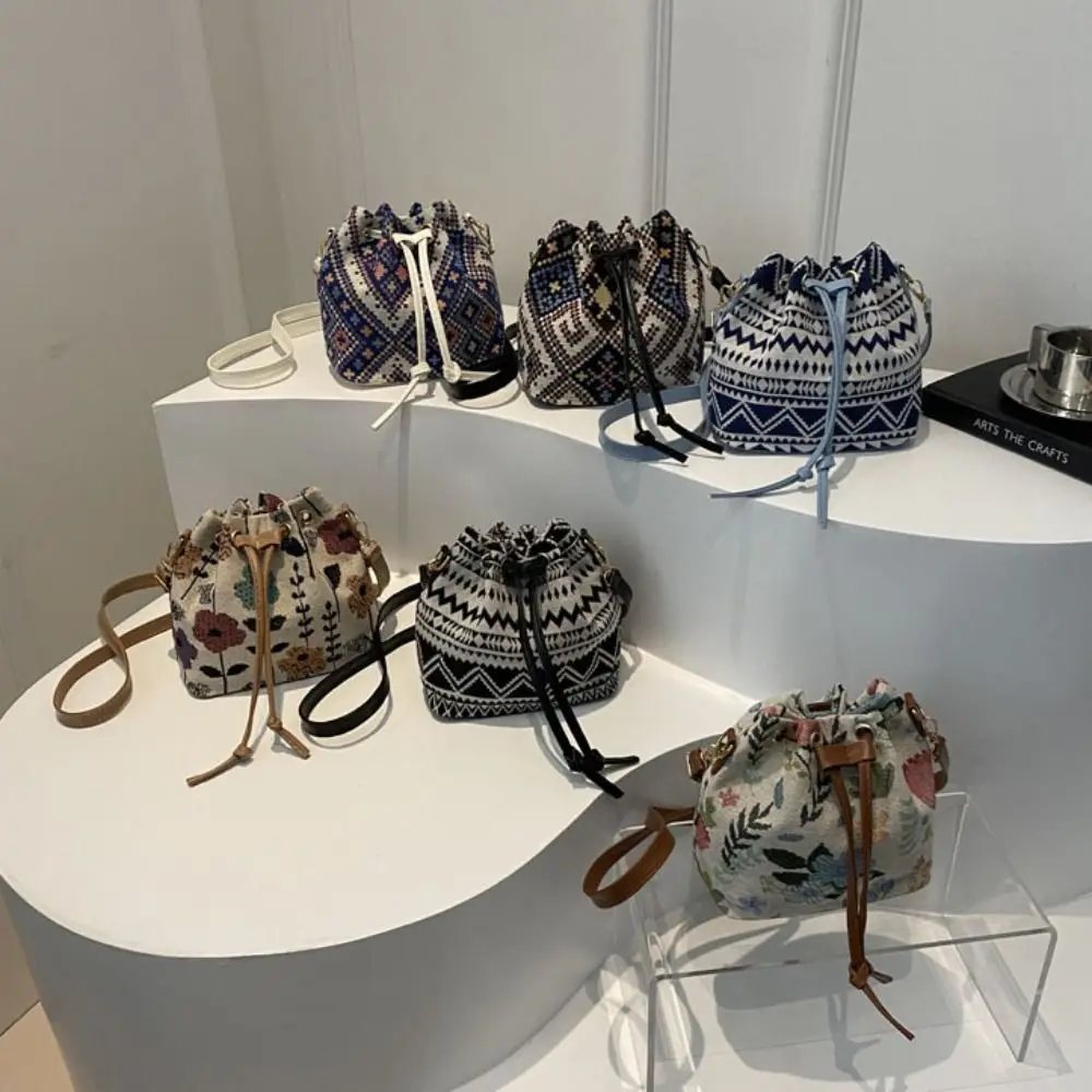 

Linen Flowers Canvas Crossbody Bag Korean Storage Bag Linen Handbag Shoulder Bag Large Capacity Ethnic Style Bucket Bag