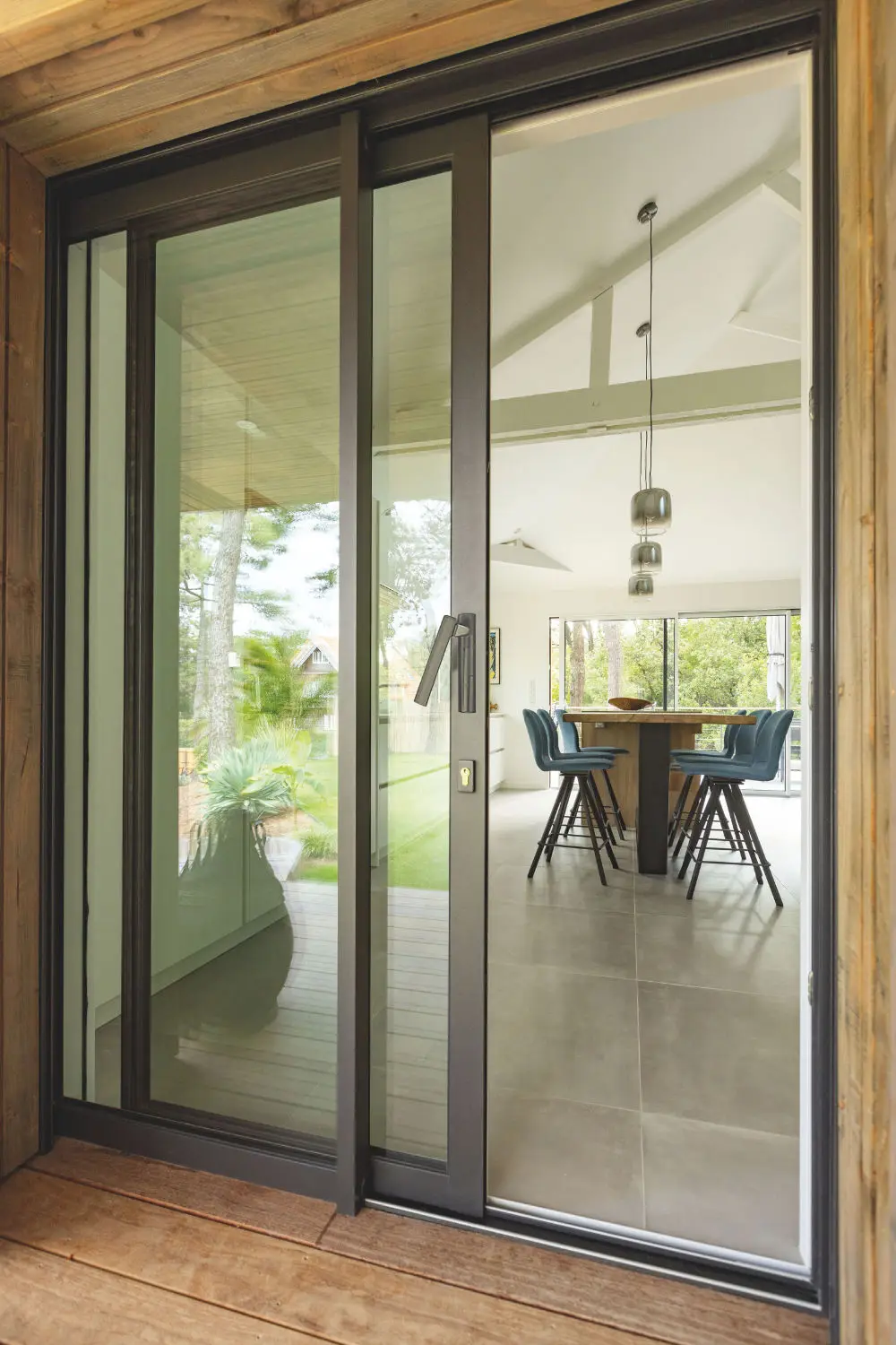Modern Style Household Panoramic Glass Sliding Door Narrow Aluminum Frame Manual Soundproof Sliding Gate Rainproof Glass Doors