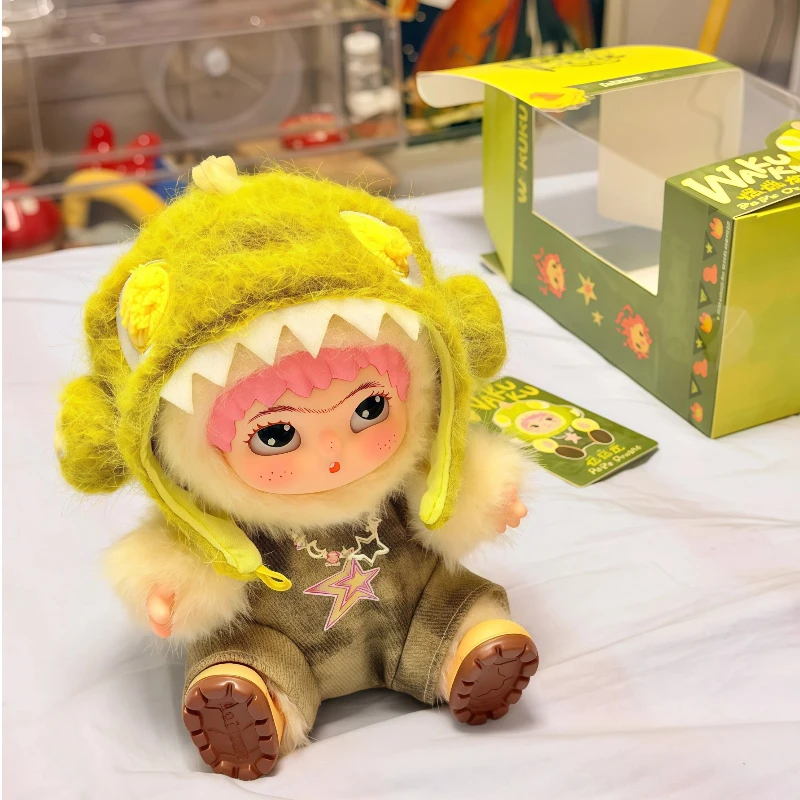 

Official Wakuku Wakuku Hanger Set Family Doll Series Trendy Collectible Pendants - Perfect For Girls As Birthday Or Holiday Gift