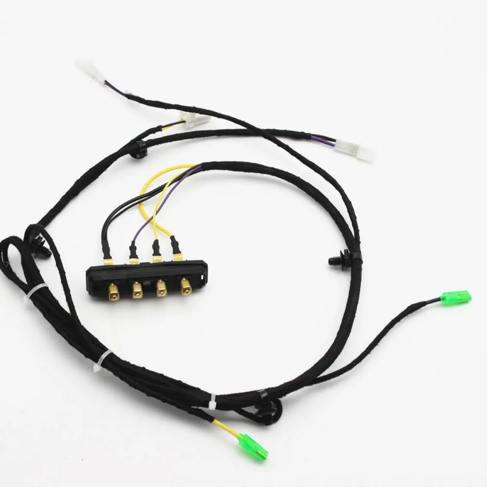 

1PC Tailgate Contact Pin Touch Switch Rear Door Sensing for Maxus V80 C00071230 C00071231
