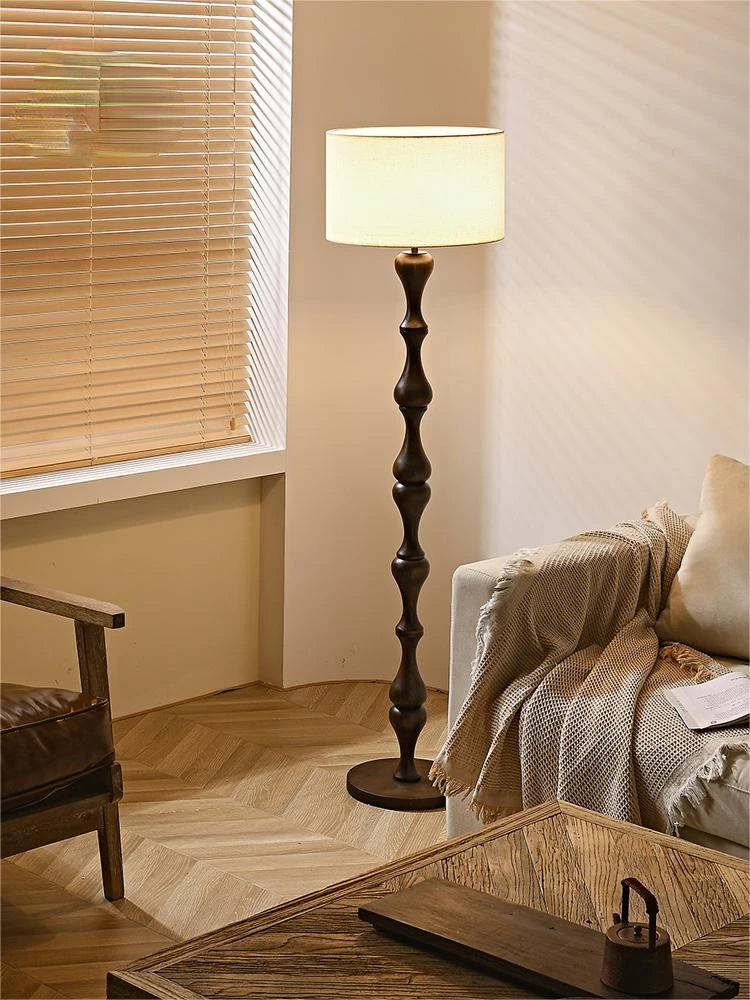 Medieval Silent Wind Living Room New Chinese Retro Bedroom Advanced Atmosphere Vertical Lamp