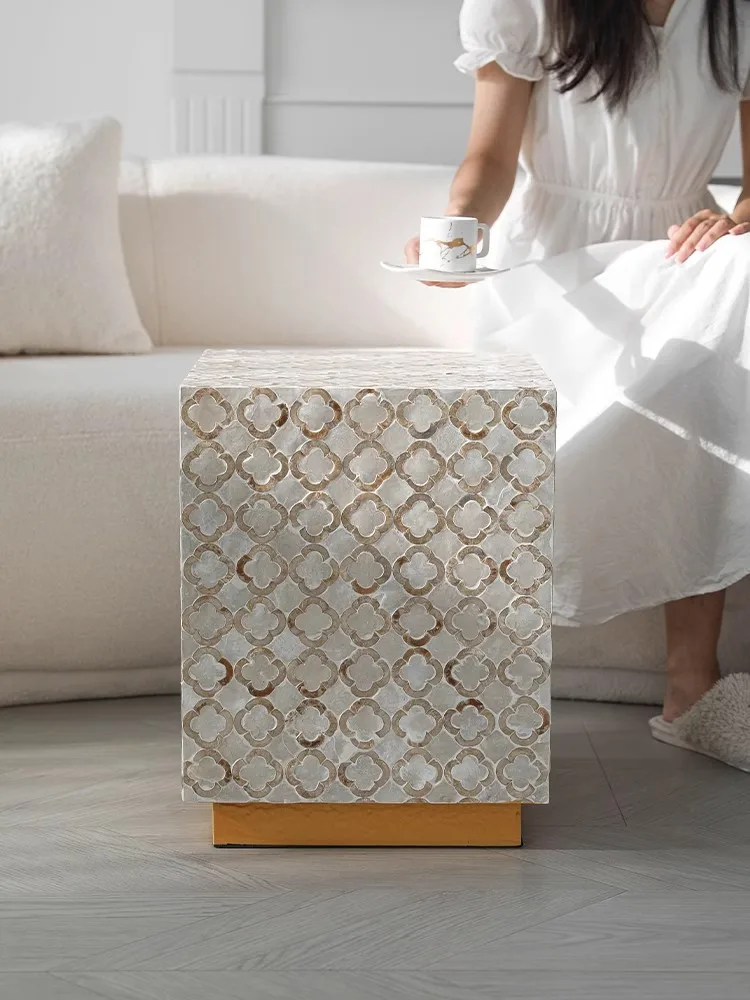 

European Style Shell Side Table Solid Wood Small Tea Table Living Room Sofa Corner Light luxury Decoration Small Side Table
