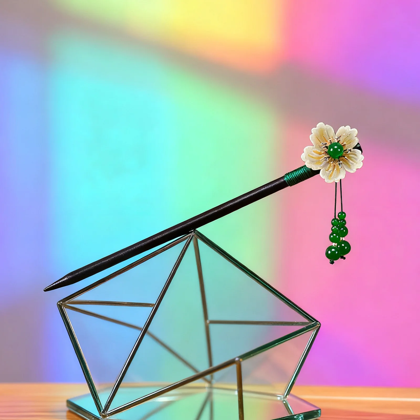 دبوس شعر أنيق على شكل زهرة شرابة سلسلة خضراء طازجة صغيرة عصا شعر خشبية للنساء إكسسوارات شعر مجوهرات مصنوعة يدويًا من الصقيل #1