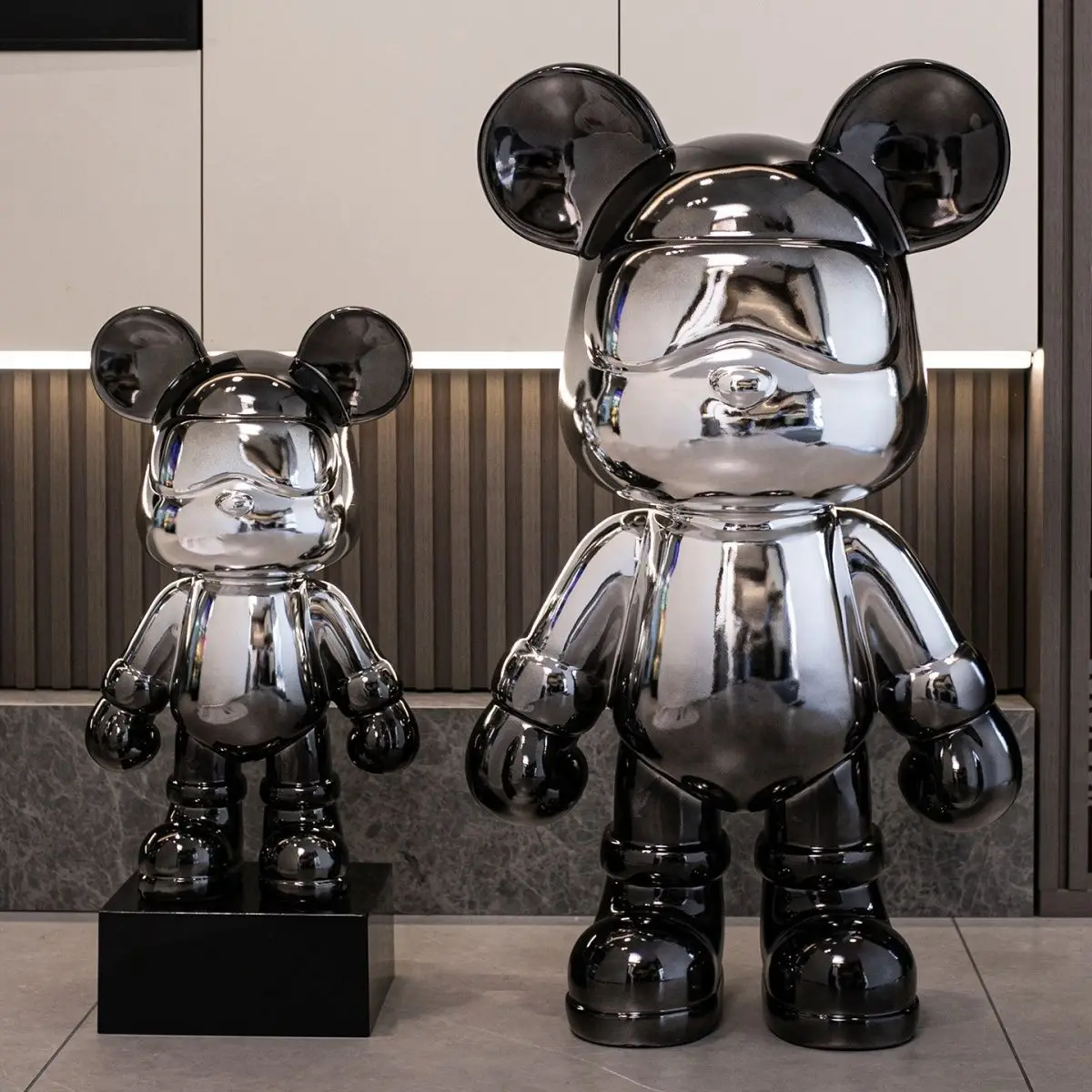 Electroplating violent bear large ornament piggy bank, living room TV cabinet floor decoration  home accessories  decoration